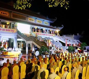 Trường hạ Trúc Lâm Thiên Trường tổ chức lễ cầu siêu, tưởng niệm và trao quà từ thiện nhân dịp ngày Thương binh liệt sĩ
