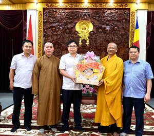Nam Định: Cục An ninh Nội địa Bộ Công an chúc mừng Phật đản Phật lịch 2566