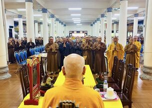 Phái đoàn Tăng Ni, Phật tử Hải Phòng cúng dàng trường hạ Trúc Lâm Thiên Trường