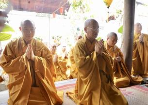 Giới đàn thượng Như hạ Sơn: Trang nghiêm cử hành lễ Cáo Yết Tổ và cung nghinh Tôn ảnh Đức Đệ nhị Pháp chủ GHPGVN