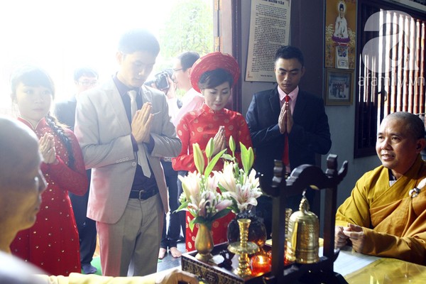 Độc đáo lễ cưới của 13 đôi uyên ương theo nghi thức nhà Phật 2