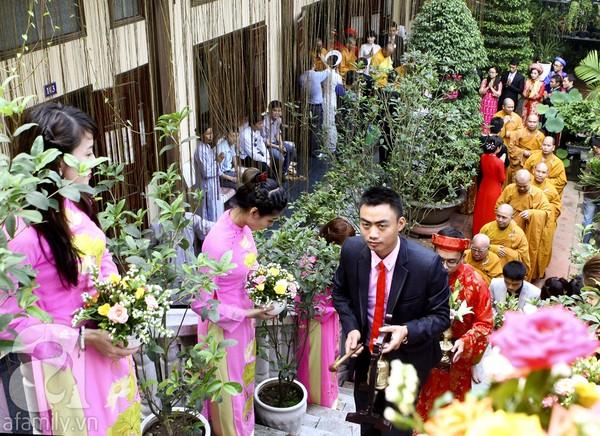 Độc đáo lễ cưới của 13 đôi uyên ương theo nghi thức nhà Phật 3