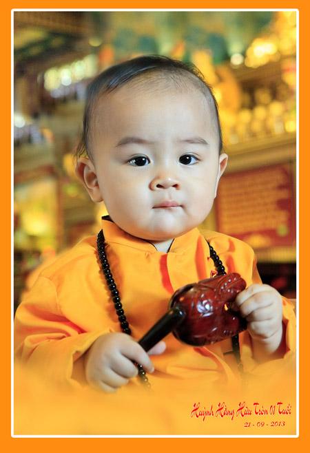Cậu bé Huỳnh Hằng Hữu, tỷ phú 1 tuổi.