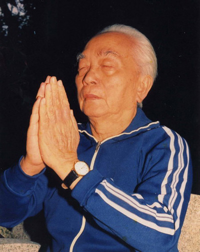 dai tuong vo nguyen giap day tu 2, 3 gio sang de ngoi thien