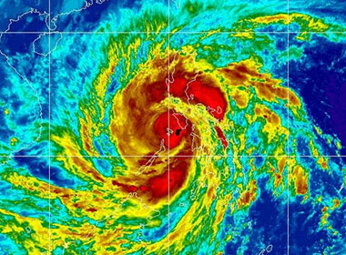 Đây là cơn bão mạnh nhất trong lịch sử từng vào biển Đông và có thể là mạnh nhất từng vào bờ biển Việt Nam