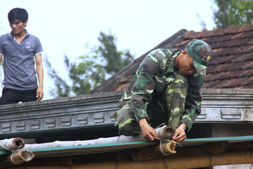 Bão số 14 chuyển hướng chệch ra Bắc | Bão số 14, Siêu bão Hải Yến, Siêu bão vào biển đông, Cơn bão thế kỷ, Mưa bão, Dự báo thời tiết, Biển Đông, Trường Sa