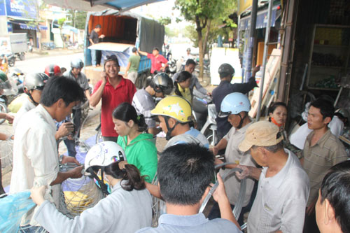 Bão số 14 chuyển hướng chệch ra Bắc | Bão số 14, Siêu bão Hải Yến, Siêu bão vào biển đông, Cơn bão thế kỷ, Mưa bão, Dự báo thời tiết, Biển Đông, Trường Sa