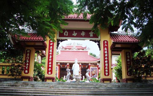 Vãn cảnh Linh Phong- ngôi chùa cổ ở Bình Định - 6