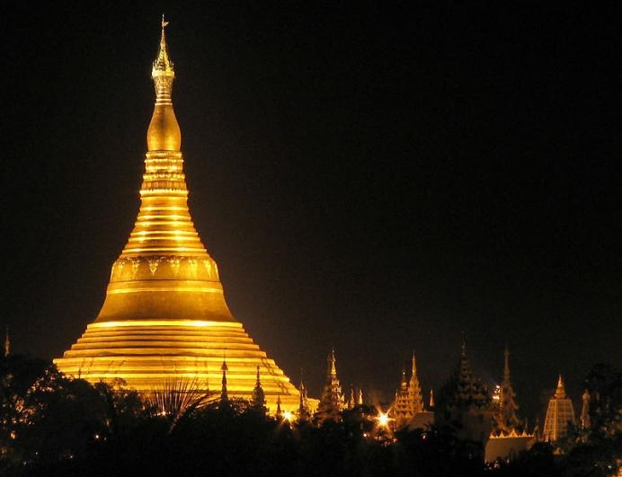 Shwedagon_Pagoda_niteD