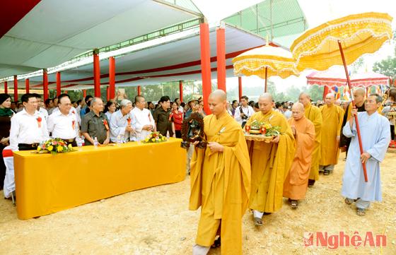 Các đại biểu Trung ương Giáo hội Phật giáo Việt Nam