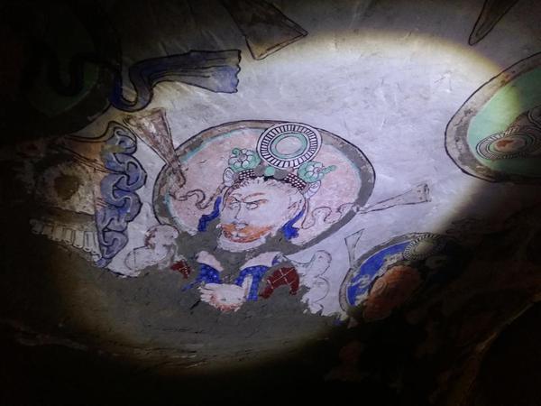Tan cuong.jpg