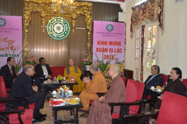Ngài Ram Madhav – Tổng bí thư Đảng cầm quyền Ấn Độ đến thăm, làm việc tại trụ sở Trung ương Giáo hội Phật giáo Việt Nam tại chùa Quán Sứ.