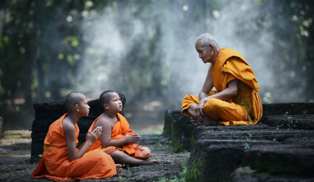 Monks Dhamma talk.jpg