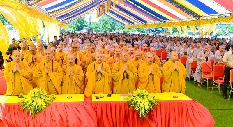 Chư Tăng ni và các Phật tử tại Hội nghị.jpg