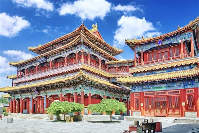 Nằm ở Đông Bắc thủ đô Bắc Kinh của Trung Quốc, chùa Lama là một trong những tu viện Phật giáo Tây Tạng lớn và lộng lẫy nhất thế giới.
