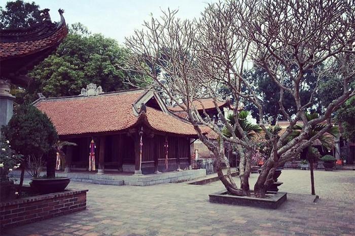 Chùa Vĩnh Nghiêm (chùa Đức La) là một ngôi chùa cổ tại làng Đức La, xã Trí Yên, huyện Yên Dũng, tỉnh Bắc Giang.