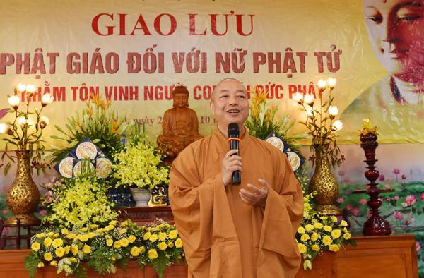 TT Thích Thanh Huân tán thán công đức của các nữ Phật tử