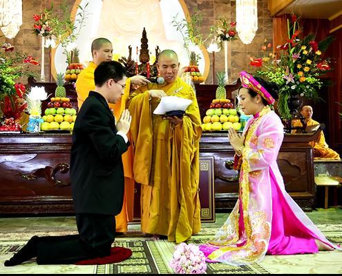 Các Phật tử chính tín nên tổ chức hôn lễ Phật giáo và động viên bạn bè thân thuộc tổ chức hôn lễ Phật giáo.