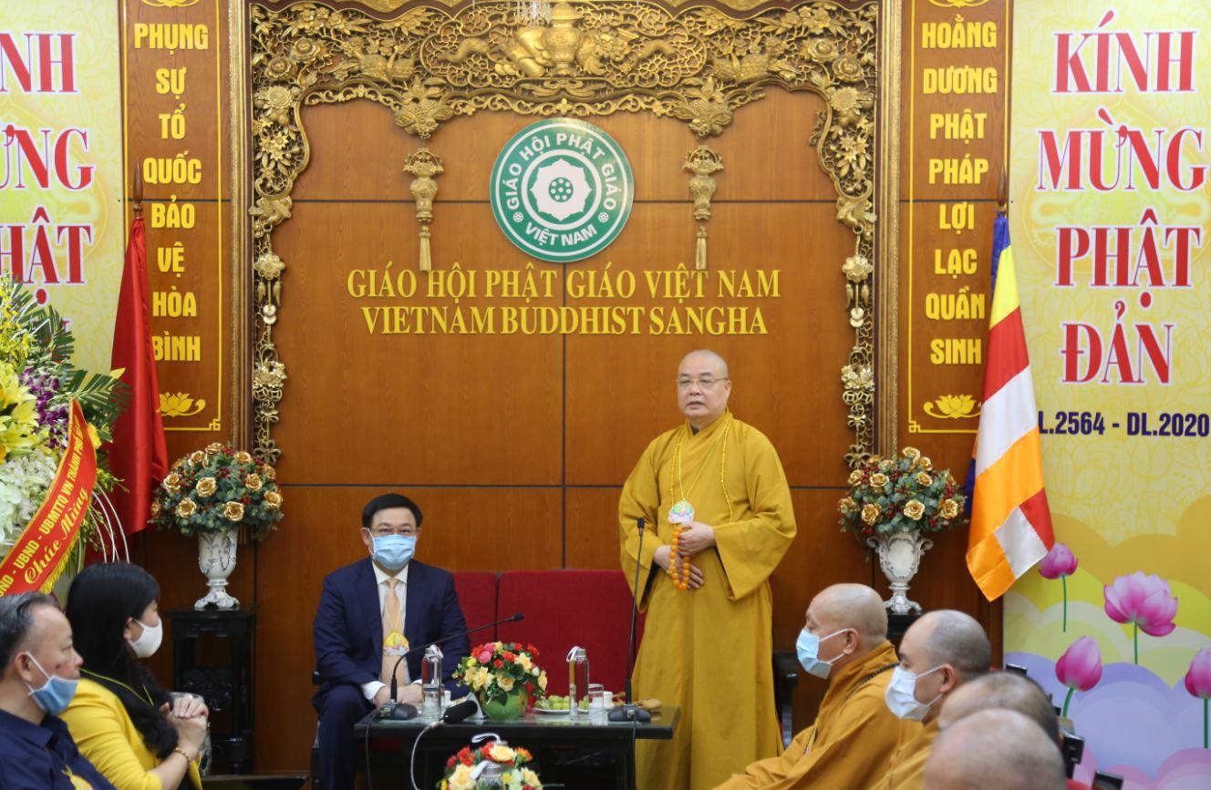 Hòa thượng Thích Thanh Nhiễu - Phó Chủ tịch Thường trực HĐTS GHPGVN, Phó Trưởng ban Tăng sự Trung ương GHPGVN phát biểu.