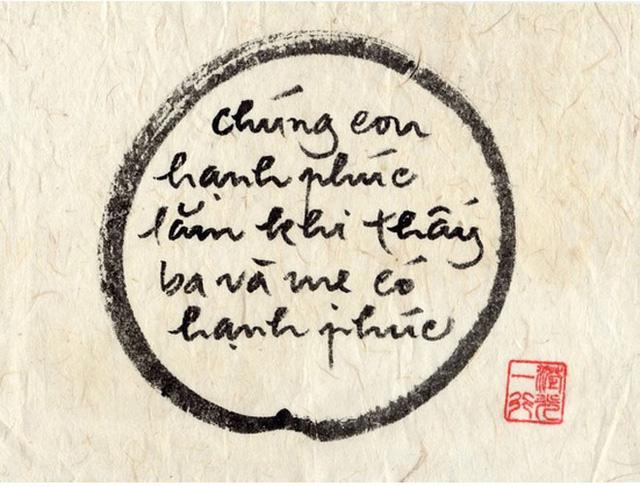 Thiền sư Thích Nhất Hạnh từng nhấn mạnh, thư pháp là một môn thiền định. Trong thư pháp của Thiền sư có mực, trà, hít thở, chánh niệm và tập trung.