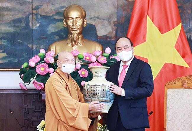 Tiếp tục có những việc làm ích đạo, lợi đời, thể hiện truyền thống gắn bó, đồng hành cùng dân tộc suốt 2.000 năm của Phật giáo Việt Nam, góp phần cùng xây dựng đất nước ta ngày một phồn thịnh, vững mạnh, văn minh, đem lại hòa bình, ấm no và hạnh phúc cho mọi tầng lớp nhân dân.