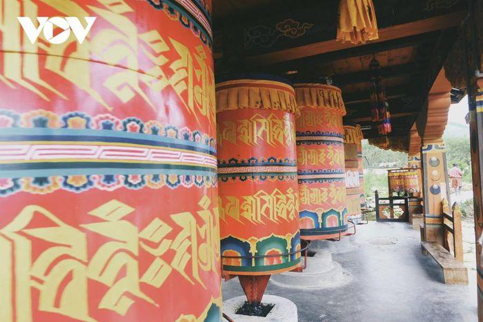 Những vòng xoay khấn nguyện – nơi người dân Bhutan tin rằng có thể gửi những lời cầu nguyện đến đức Phật.