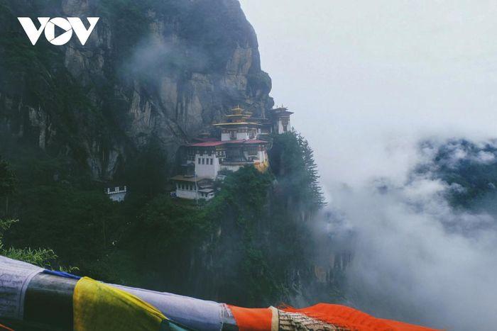 Khung cảnh tu viện Tiger’s Nest tại Bhutan