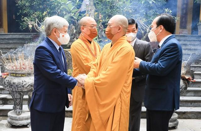 Chủ tịch Đỗ Văn Chiến gửi thư chúc mừng Đại lễ Phật đản 