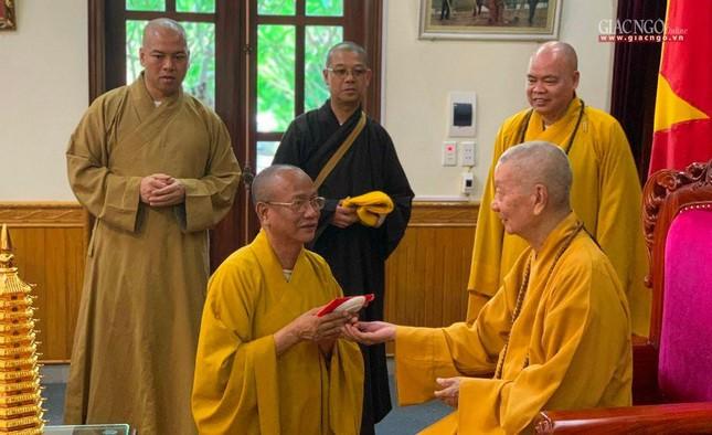 Đức Quyền Pháp chủ GHPGVN thăm Tăng Ni, Phật tử Nam Định ảnh 2