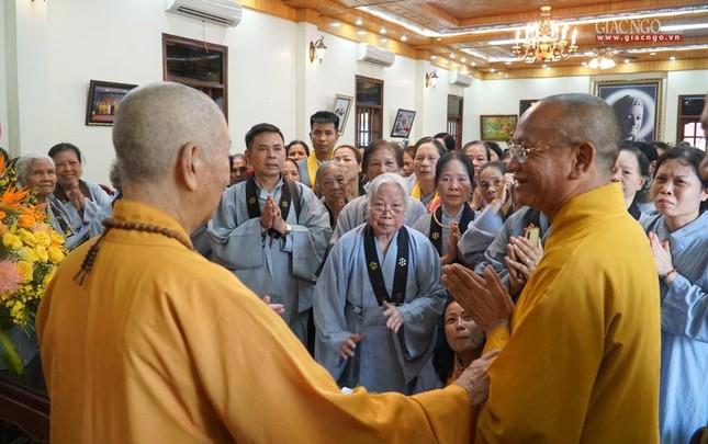 Đức Quyền Pháp chủ GHPGVN thăm Tăng Ni, Phật tử Nam Định ảnh 3