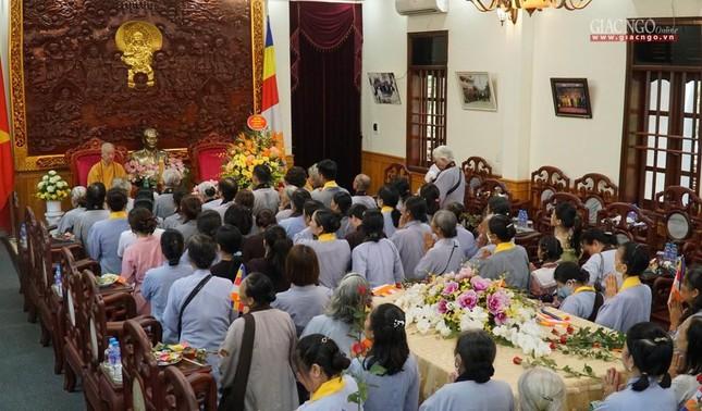 Đức Quyền Pháp chủ GHPGVN thăm Tăng Ni, Phật tử Nam Định ảnh 10
