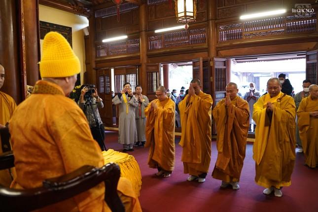Đức Pháp chủ GHPGVN quang lâm dự lễ Phật thành đạo, kỷ niệm thành lập đạo tràng Pháp Hoa (miền Bắc) ảnh 8