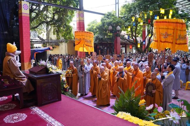 Đức Pháp chủ GHPGVN quang lâm dự lễ Phật thành đạo, kỷ niệm thành lập đạo tràng Pháp Hoa (miền Bắc) ảnh 12