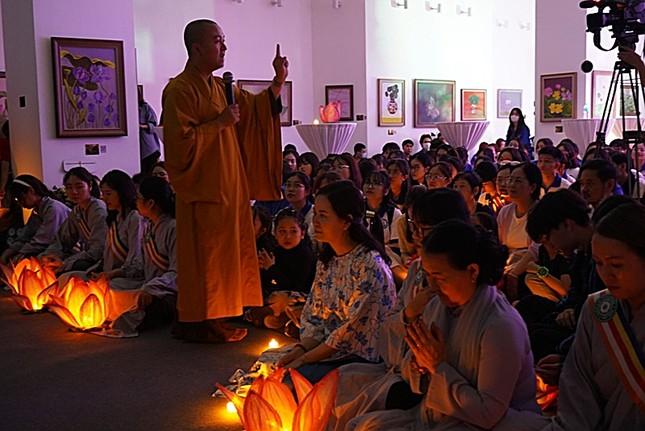 Hà Nội: Khai mạc triển lãm “Nghệ thuật Sen Việt 2023 - Vẻ đẹp thuần khiết” tại chùa Quán Sứ ảnh 5