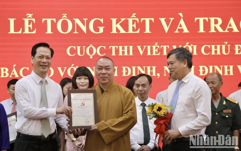 Hơn 280 nghìn tác phẩm dự cuộc thi viết “Bác Hồ với Nam Định, Nam Định với Bác Hồ” ảnh 2