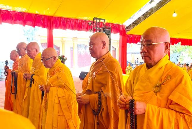 Bình Định: Trang nghiêm Đại lễ Phật đản Phật lịch 2567 tại chùa Tỉnh Hội ảnh 6