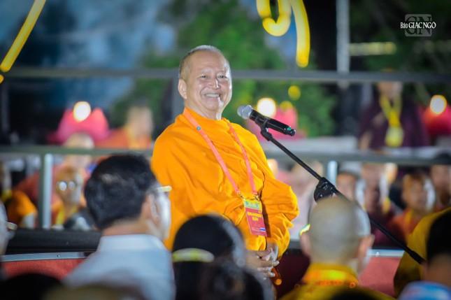 Hòa thượng GS.TS Phra Brahmapundit phát biểu Hòa thượng GS.TS Phra Brahmapundit phát biểu