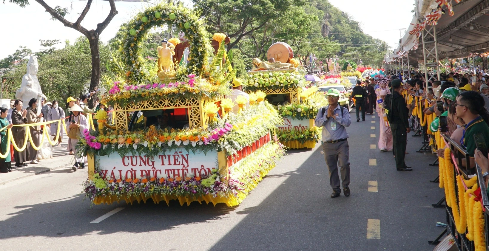 Cung tiễn xá lợi Phật trở về Ấn Độ: Những giây phút bồi hồi và viên mãn - Ảnh 2.