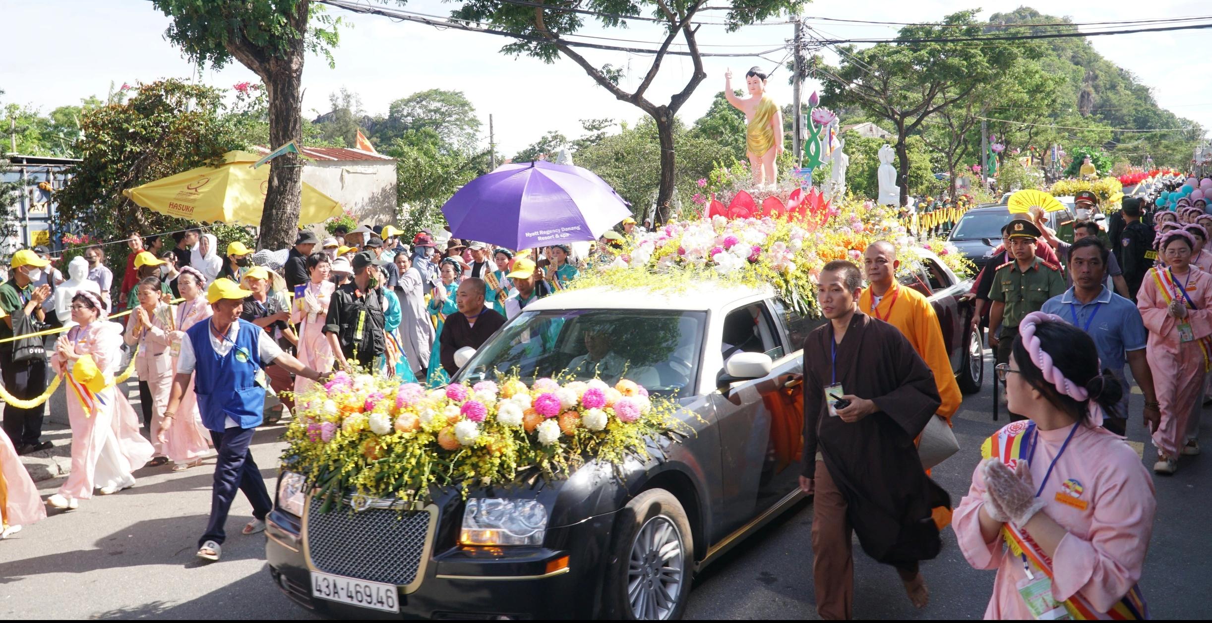 Cung tiễn xá lợi Phật trở về Ấn Độ: Những giây phút bồi hồi và viên mãn - Ảnh 7.