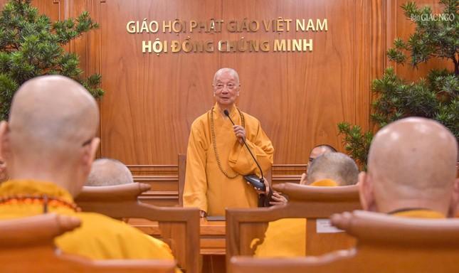 Đức Pháp chủ ban Đạo từ đúc kết phiên Đại nghị Đức Pháp chủ ban Đạo từ đúc kết phiên Đại nghị