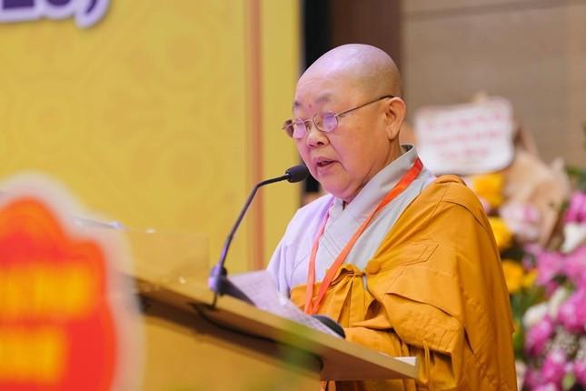 Ni trưởng Thích Đàm Thành phát biểu khai mạc Ni trưởng Thích Đàm Thành phát biểu khai mạc