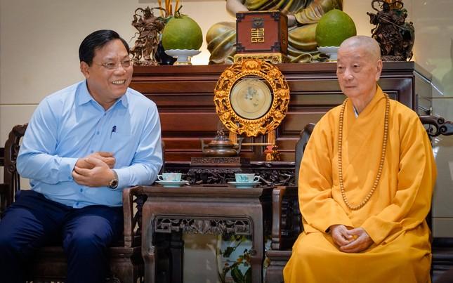 Thứ trưởng Bộ Dân tộc và Tôn giáo Nguyễn Hải Trung với Đức Pháp chủ GHPGVN Thứ trưởng Bộ Dân tộc và Tôn giáo Nguyễn Hải Trung với Đức Pháp chủ GHPGVN