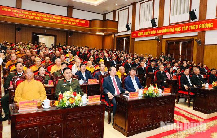 Các đại biểu dự buổi gặp mặt.