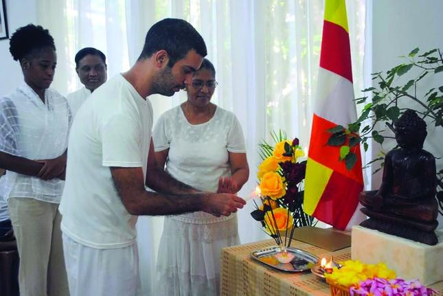 Phật tử ở Cuba trong một buổi lễ Phật tử ở Cuba trong một buổi lễ