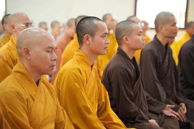 Chư Tăng tham dự Chư Tăng tham dự