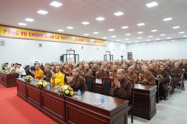 Lớp đào tạo bồi dưỡng trụ trì khóa I của Phật giáo TP.Hà Nội niên khóa 2026-2028 có tổng 396 vị tham gia, trong đó chư Tăng 107 vị, chư Ni 289 vị Lớp đào tạo bồi dưỡng trụ trì khóa I của Phật giáo TP.Hà Nội niên khóa 2026-2028 có tổng 396 vị tham gia, trong đó chư Tăng 107 vị, chư Ni 289 vị