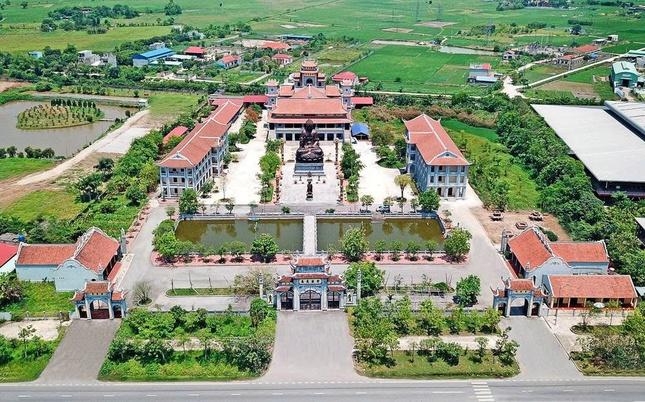 Trung tâm Phật giáo Trúc Lâm Thiên Trường (P.Nam Định) - Trụ sở Ban Trị sự GHPGVN tỉnh Ninh Bình Trung tâm Phật giáo Trúc Lâm Thiên Trường (P.Nam Định) - Trụ sở Ban Trị sự GHPGVN tỉnh Ninh Bình