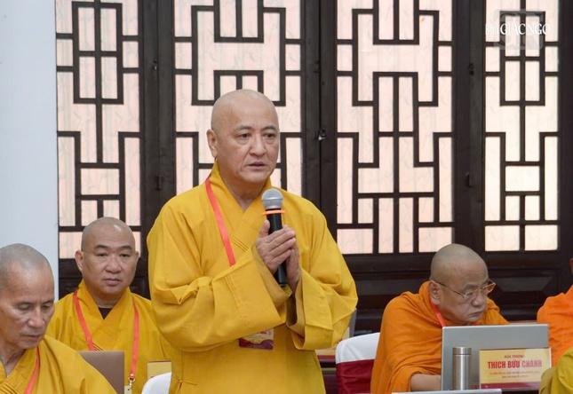 Hòa thượng Thích Huệ Thông trình bày chương trình hoạt động Phật sự 6 tháng cuối năm 2026 của GHPGVN Hòa thượng Thích Huệ Thông trình bày chương trình hoạt động Phật sự 6 tháng cuối năm 2026 của GHPGVN