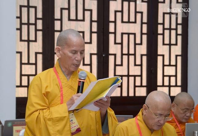 Hòa thượng Thích Thiện Thống trình bày dự thảo chương trình và lịch hoạt động của Đại hội Phật giáo toàn quốc lần thứ X Hòa thượng Thích Thiện Thống trình bày dự thảo chương trình và lịch hoạt động của Đại hội Phật giáo toàn quốc lần thứ X