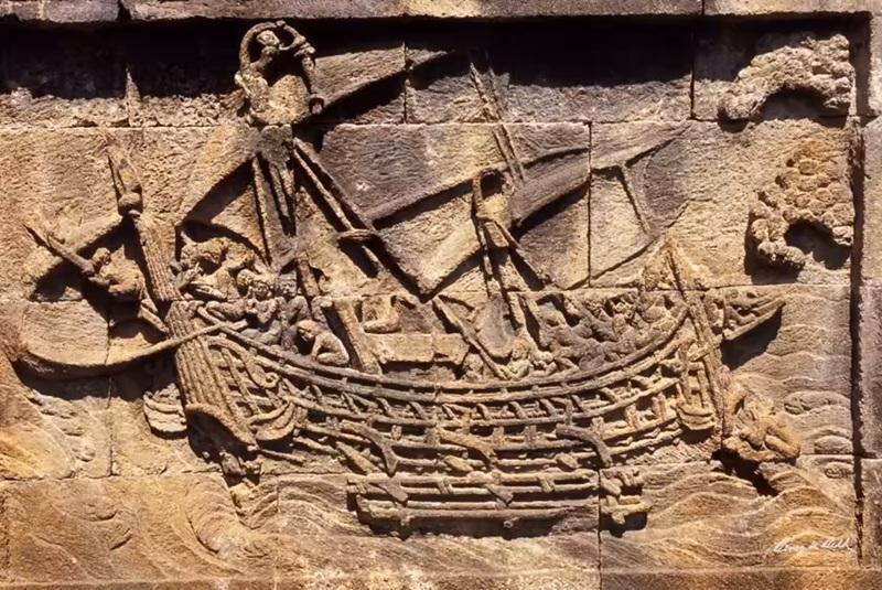 Phù điêu con tàu tại Borobudur (thế kỷ VIII-IX). Những con tàu đi biển có kết cấu hoàn thiện như vậy từng đảm nhiệm tuyến giao thương rộng lớn giữa Ấn Độ và Indonesia. (Ảnh: Benoy K. Behl)